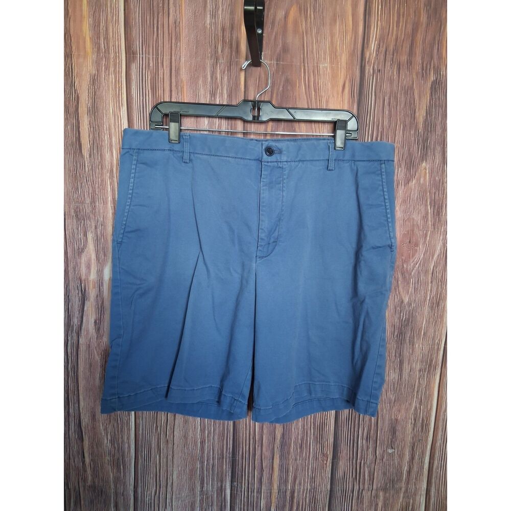 IZOD Saltwater Stretch Men's Size 36 Blue Chino Shorts Flat Front Coastal Golf